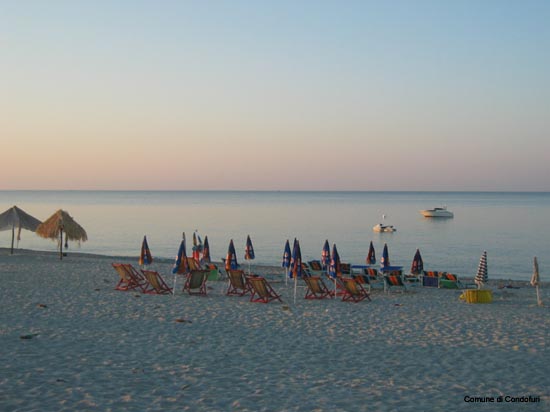 Mare riposo spiaggia-alba